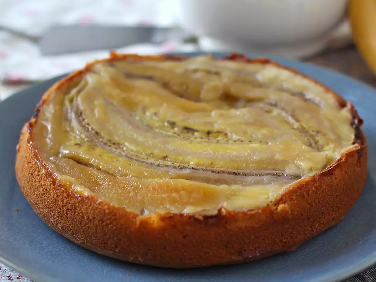 Kue Pisang Terbalik yang Sangat Lembut - foto 6