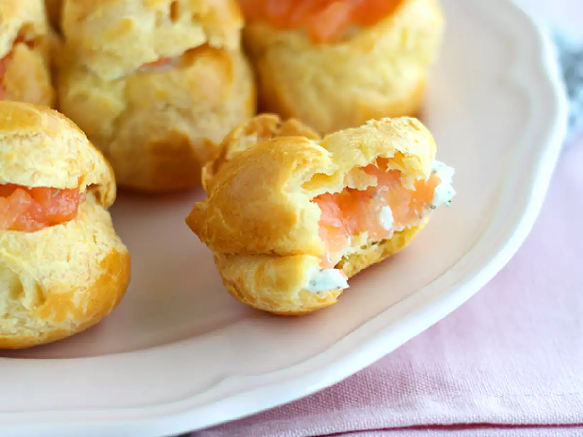 Kue Sus Mini Isi Salmon Asap - foto 4