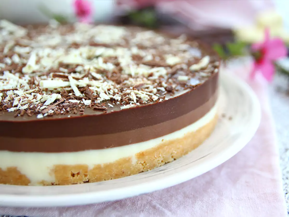 Kue Tiga Cokelat yang Lembut dan Lumer di Mulut - foto 3
