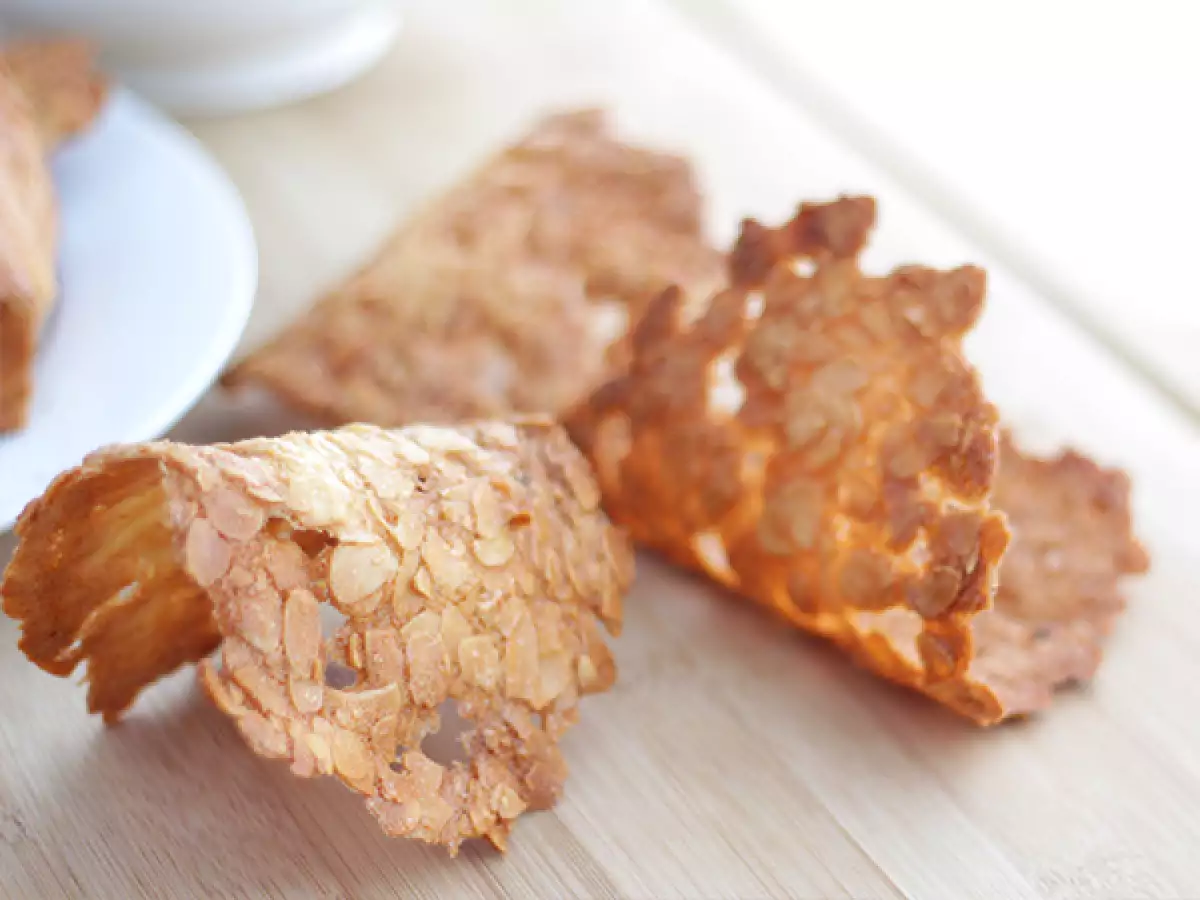 Kue Tuile Almond Renyah - foto 2