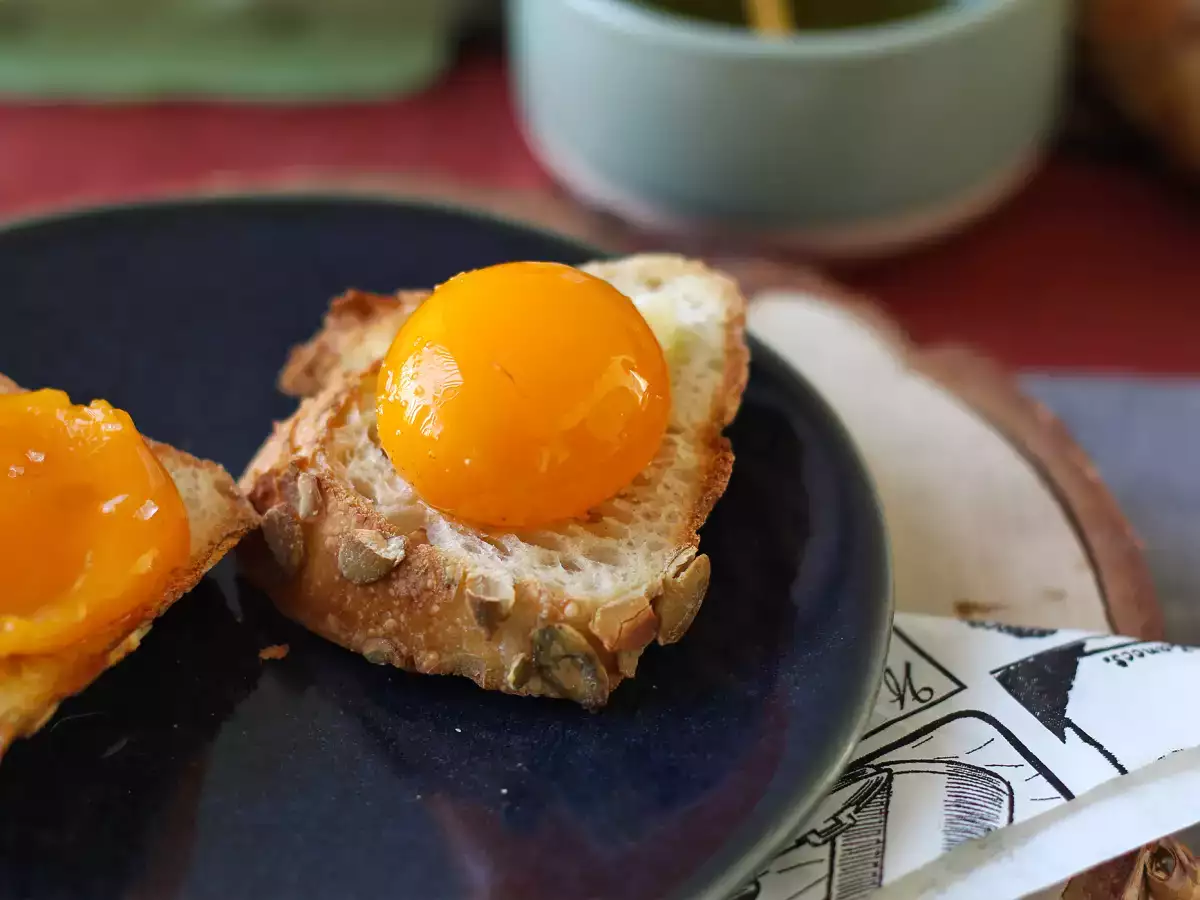 Kuning Telur Confit Air Fryer untuk Olesan - foto 4