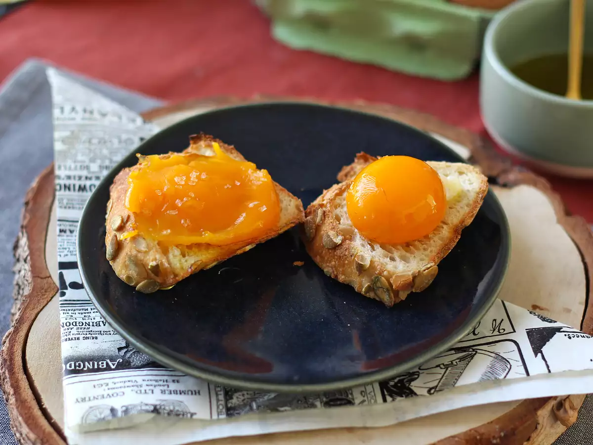 Kuning Telur Confit Air Fryer untuk Olesan - foto 6