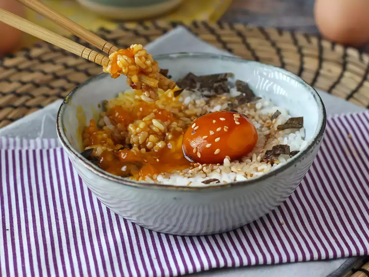 Kuning telur yang diawetkan dengan kecap asin - foto 3
