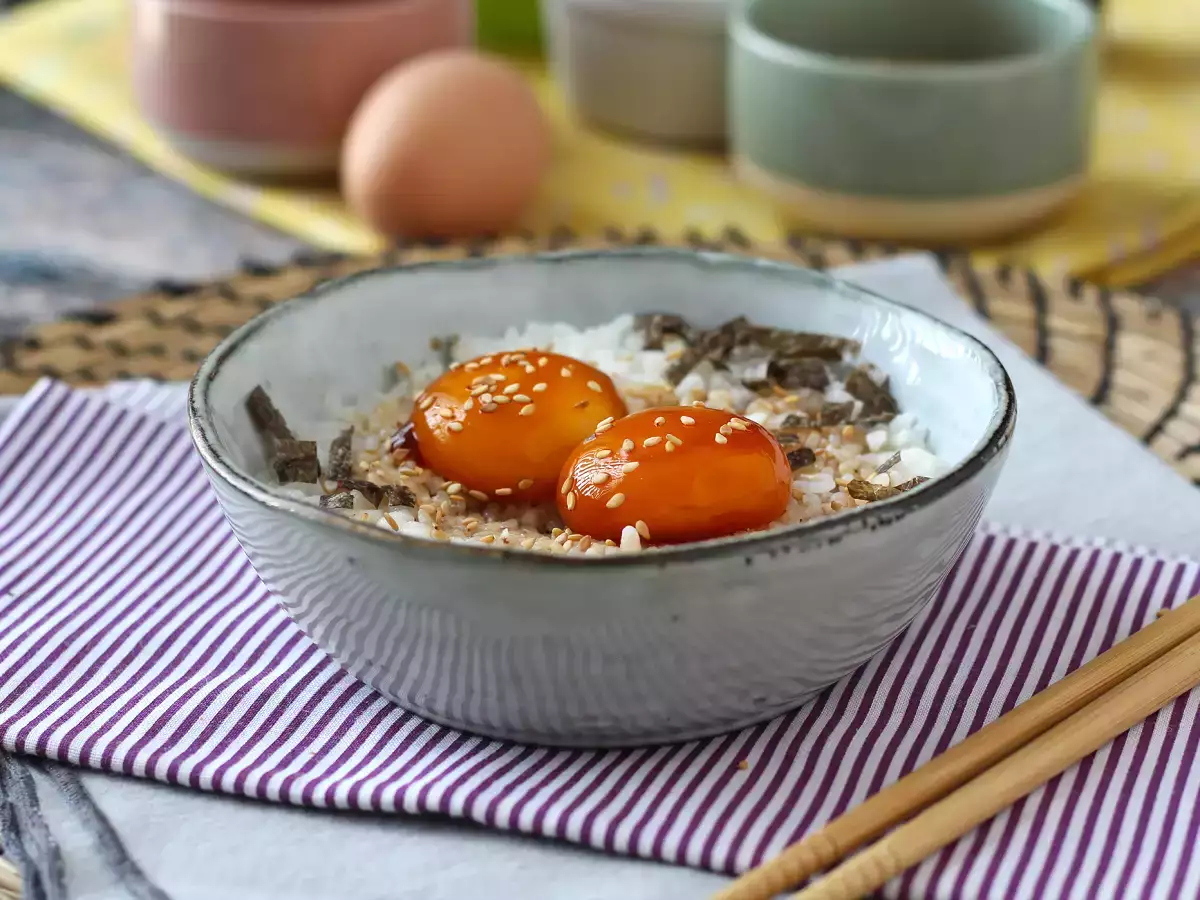 Kuning telur yang diawetkan dengan kecap asin - foto 4