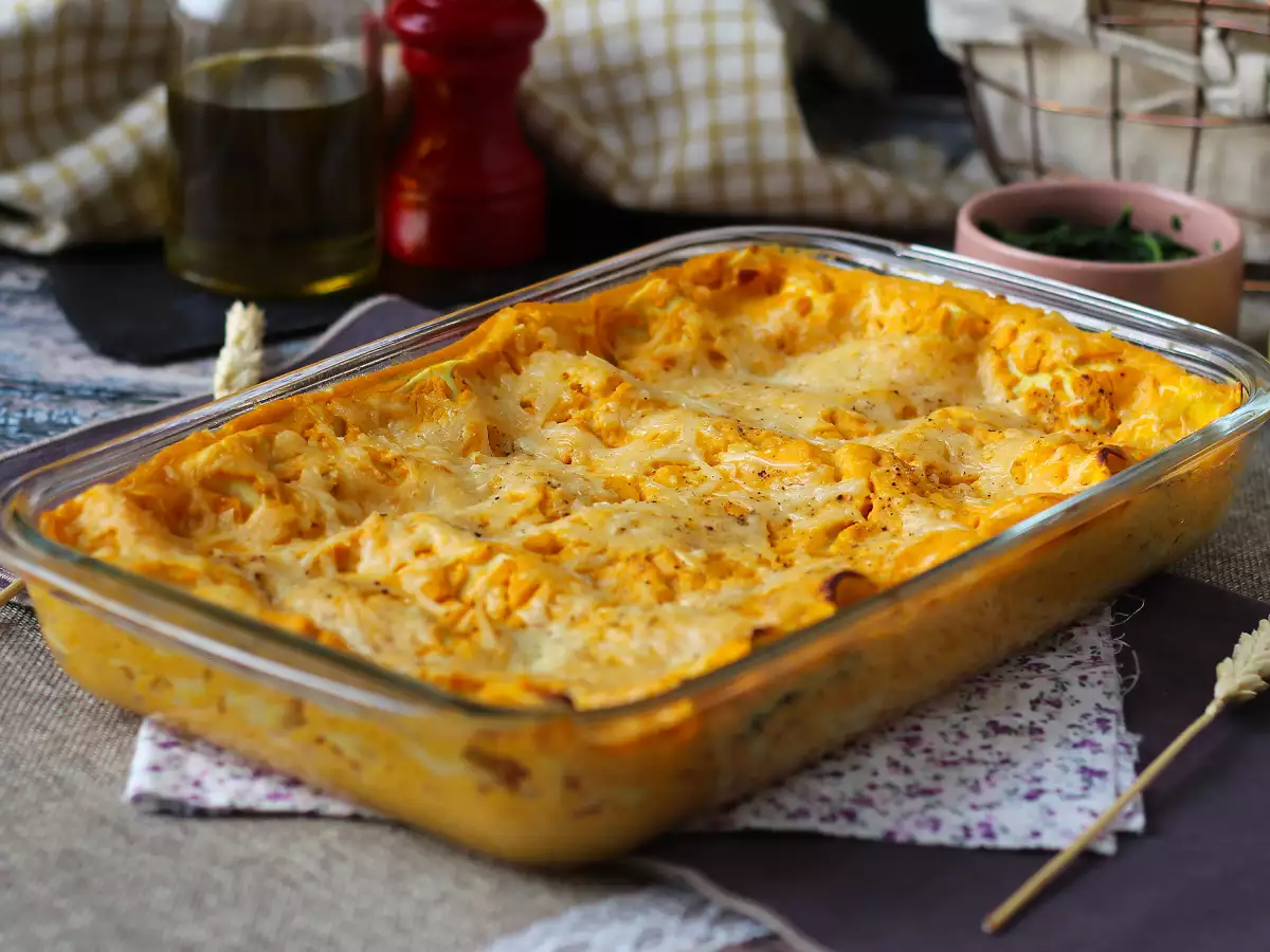 Lasagna dengan labu butternut, bayam, dan ricotta