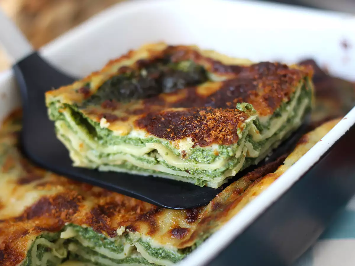 Lasagna Vegetarian Bayam dan Tahu dengan Air Fryer