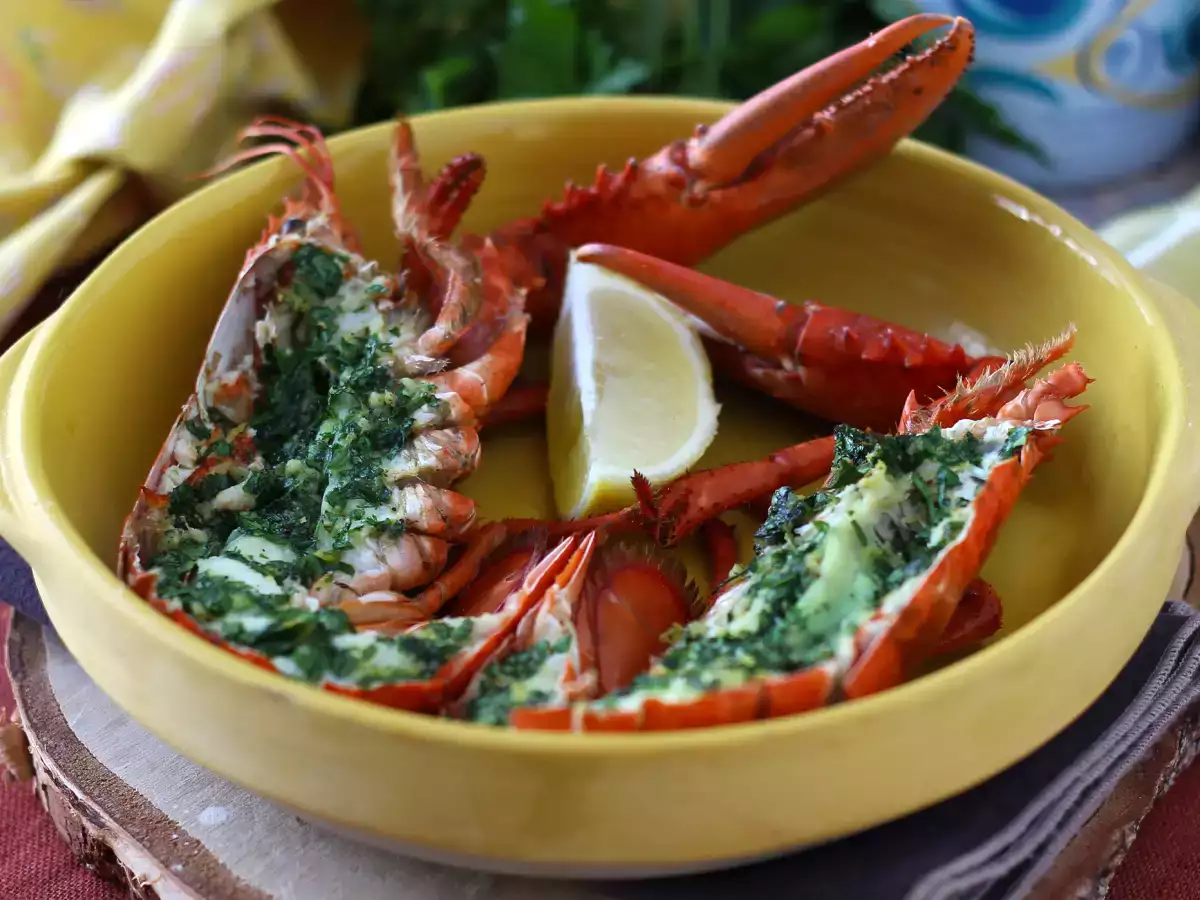 Lobster panggang dengan peterseli dan lemon: kesederhanaan dan kecanggihan di meja. - foto 2
