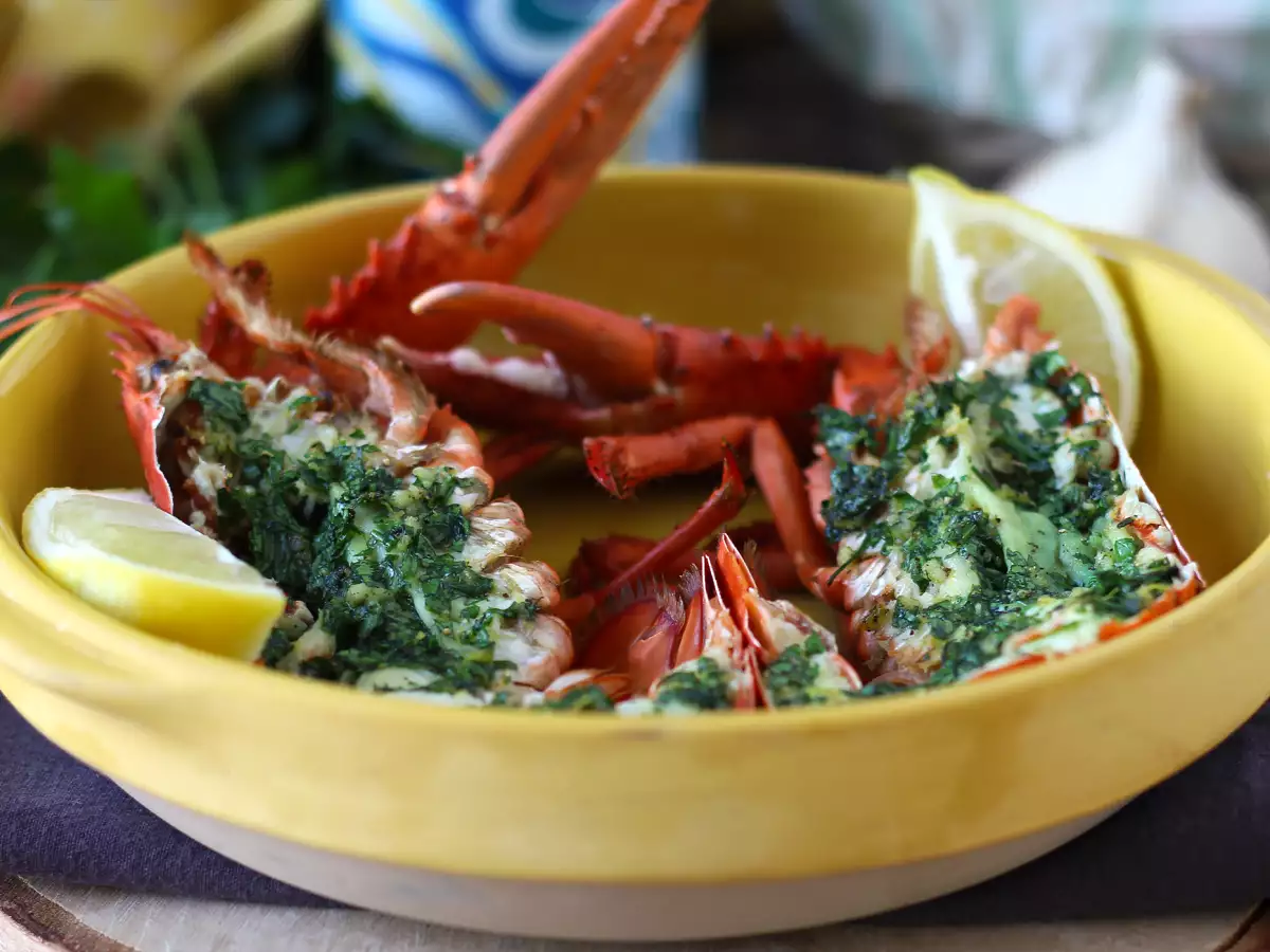 Lobster panggang dengan peterseli dan lemon: kesederhanaan dan kecanggihan di meja. - foto 4