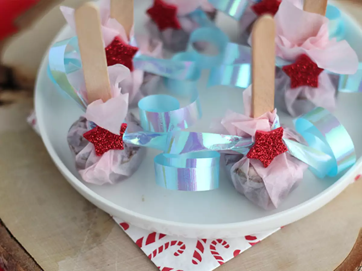 Lolipop Cokelat Panas dari Cokelat Hitam dan Kacang Hazel Panggang - foto 4