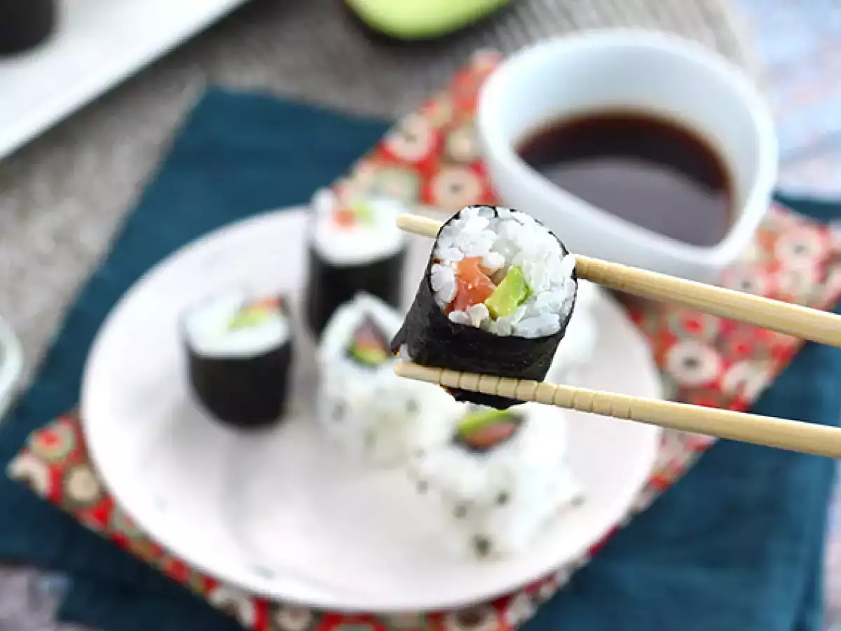 Makis dengan salmon asap dan alpukat - foto 2