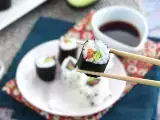 Makis dengan salmon asap dan alpukat, foto 1