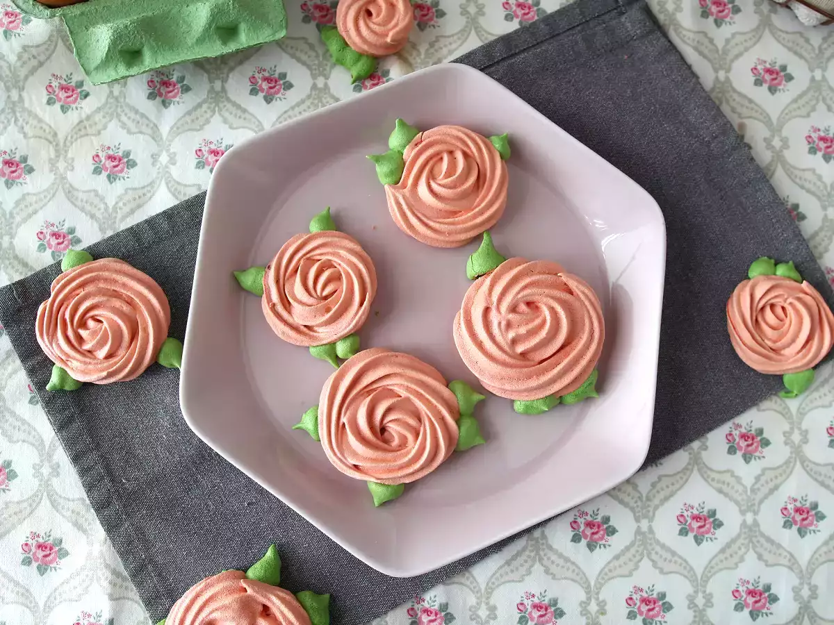 Meringue dalam bentuk mawar yang lucu! - foto 5