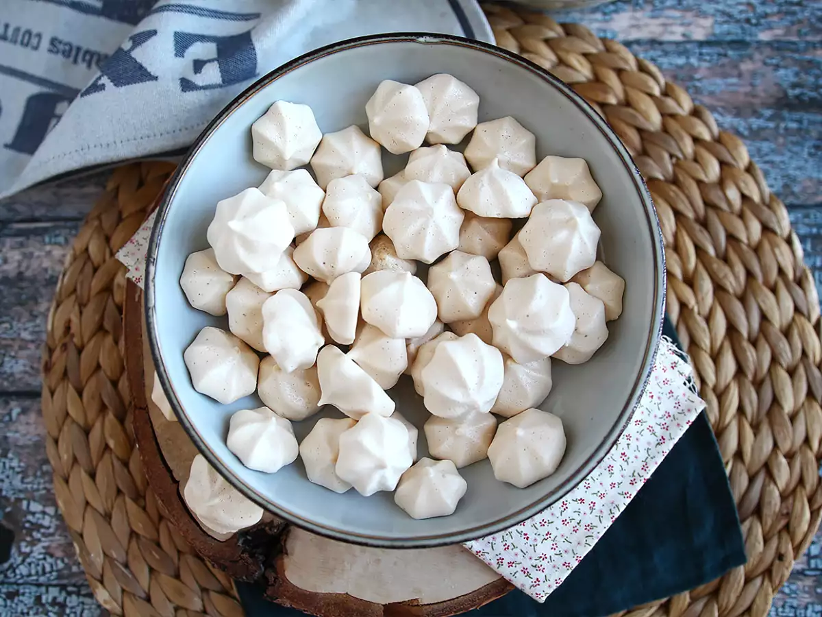 Meringue vegan dari aquafaba - foto 2