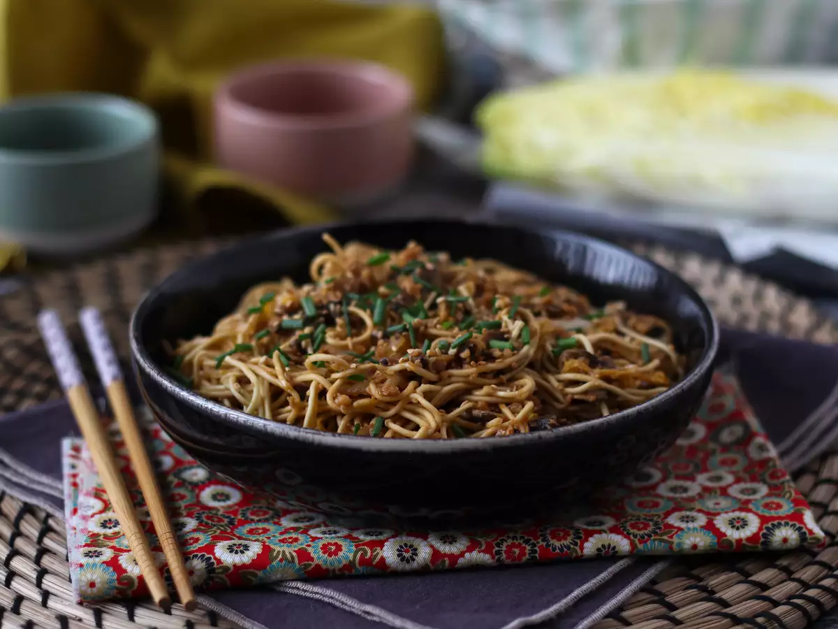 Mi Cina Tumis dengan Sayuran dan Protein Kedelai Bertekstur - foto 4
