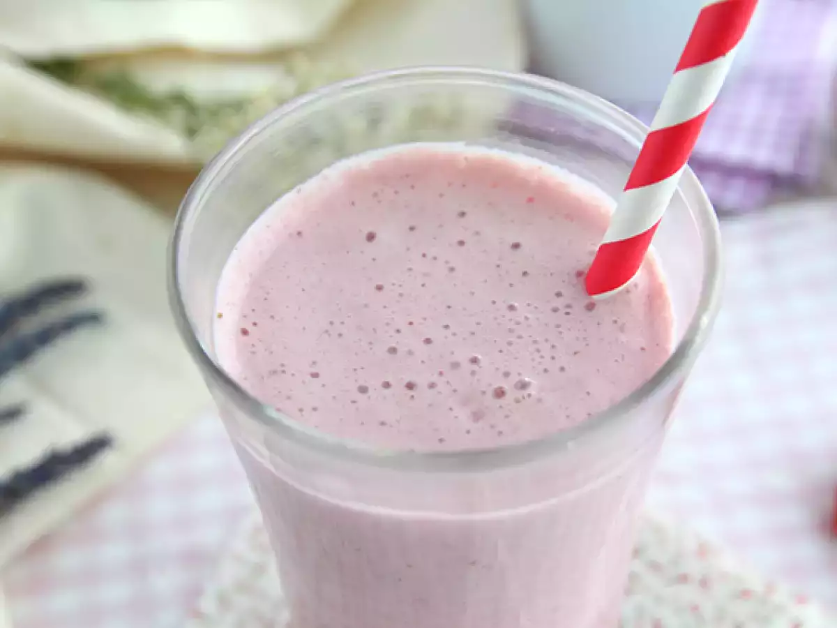 Milkshake Rasberi dan Stroberi - foto 2