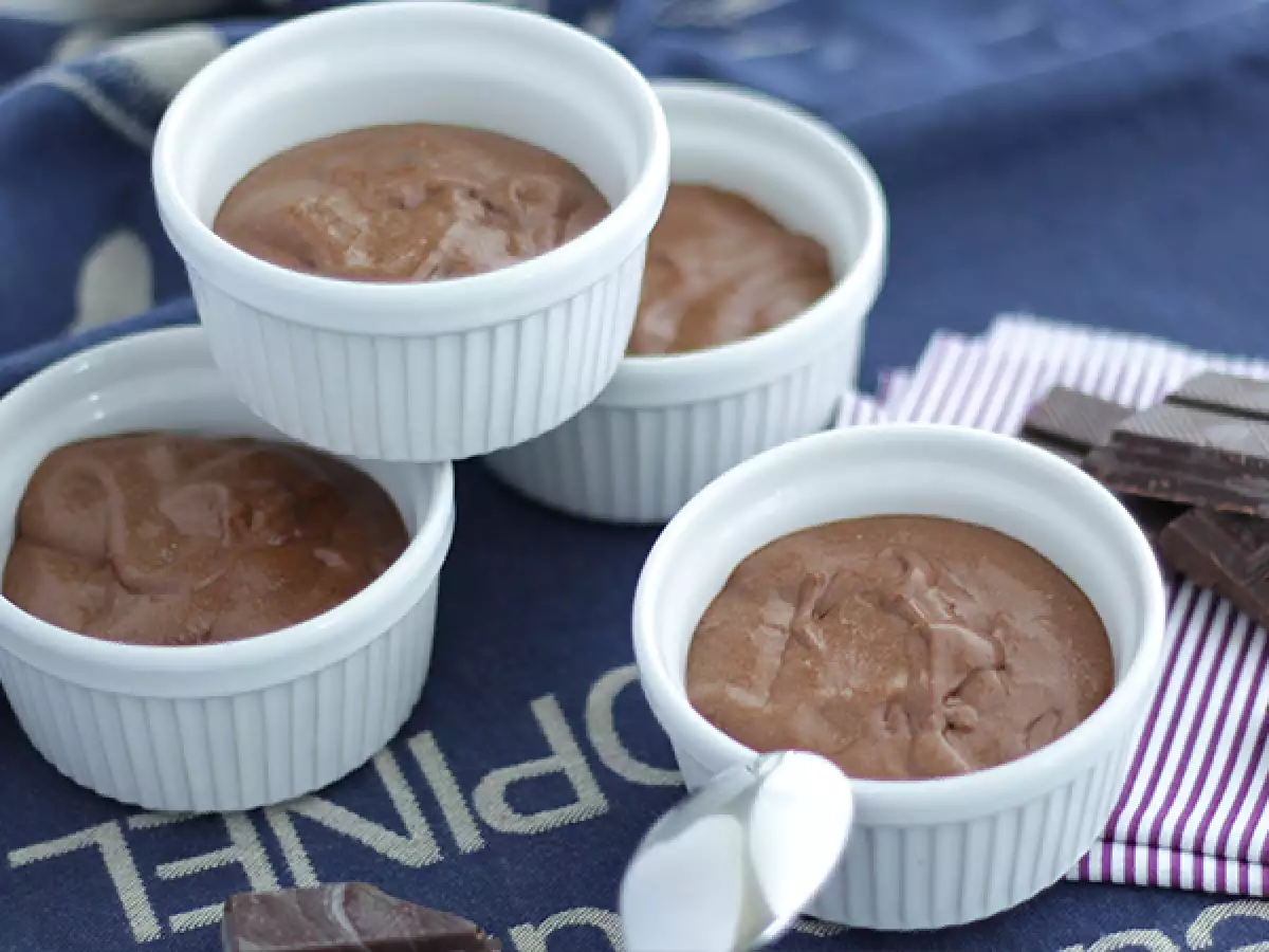 Mousse cokelat yang ringan dan mengembang - foto 2