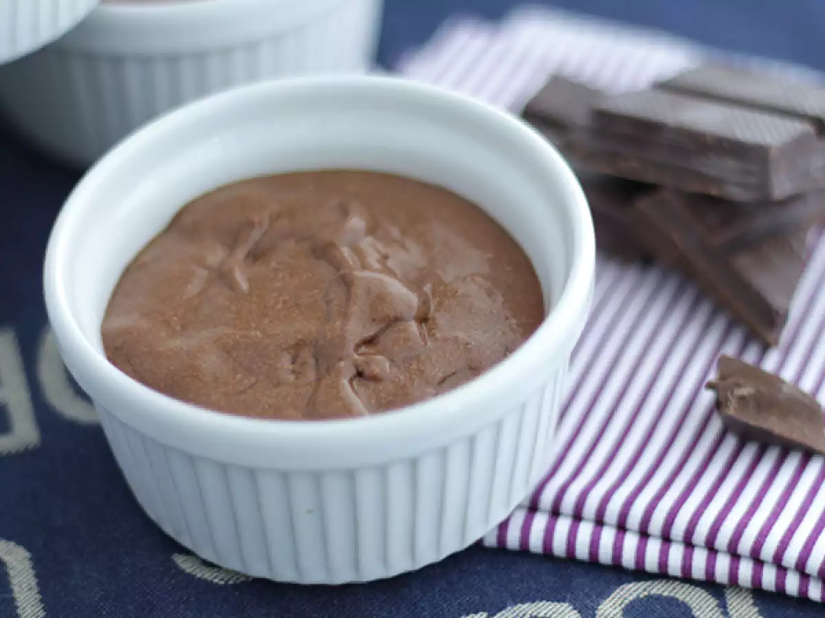 Mousse cokelat yang ringan dan mengembang - foto 3