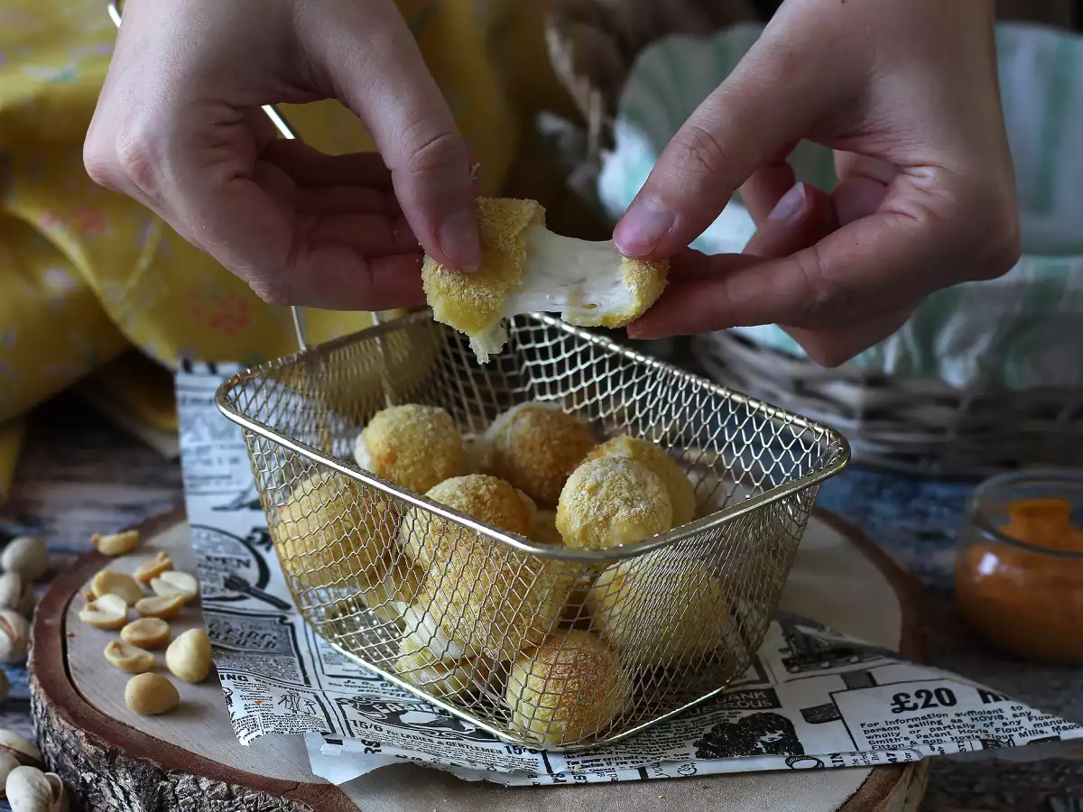 Mozzarelline dalam penggorengan udara - foto 4