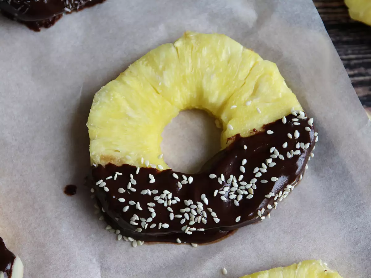 Nanas cokelat: makanan penutup yang sempurna untuk dibuat bersama anak-anak - foto 3