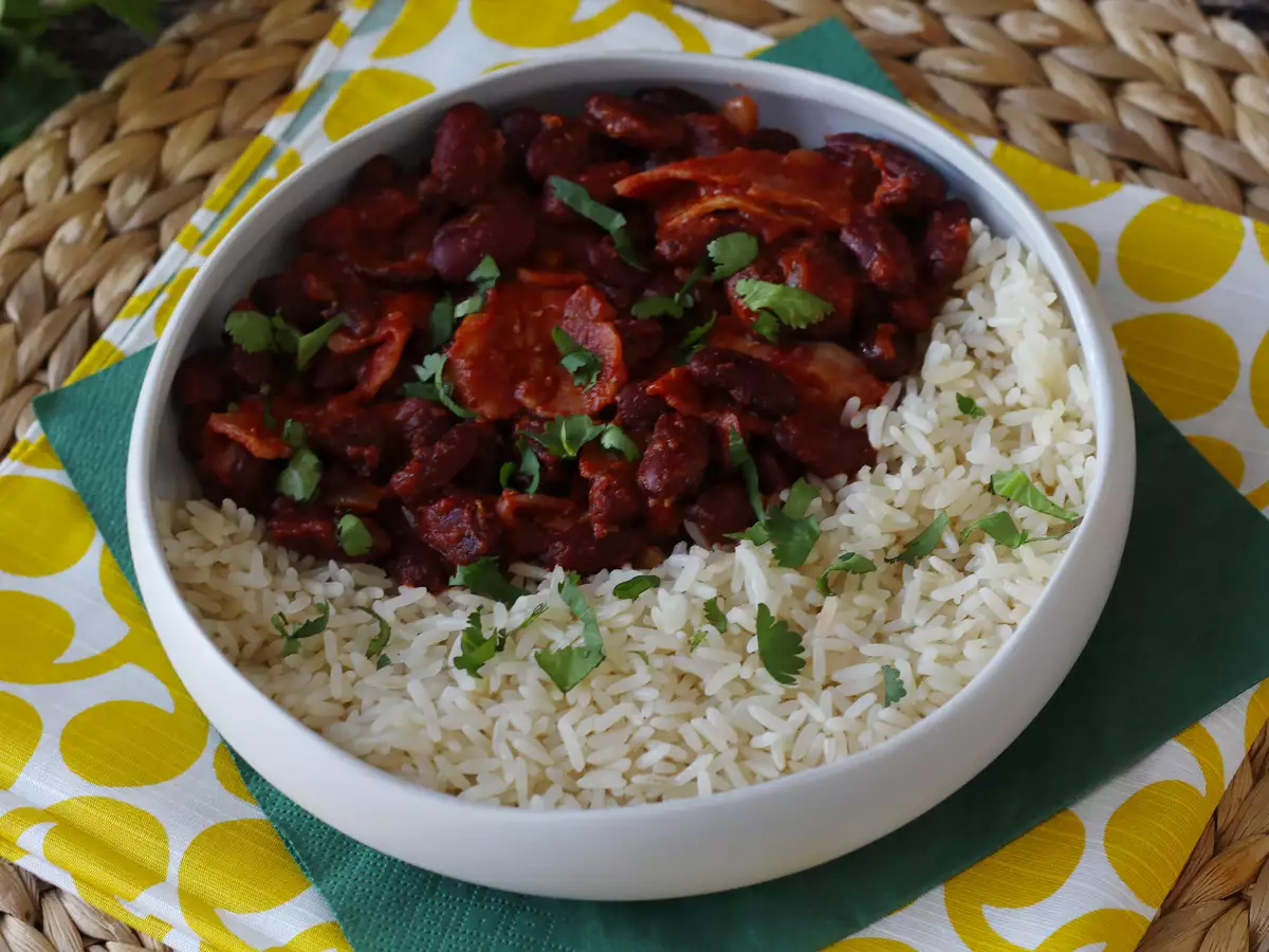 Nasi dengan Kacang Merah dan Bacon: Hidangan Khas Kuba - foto 3