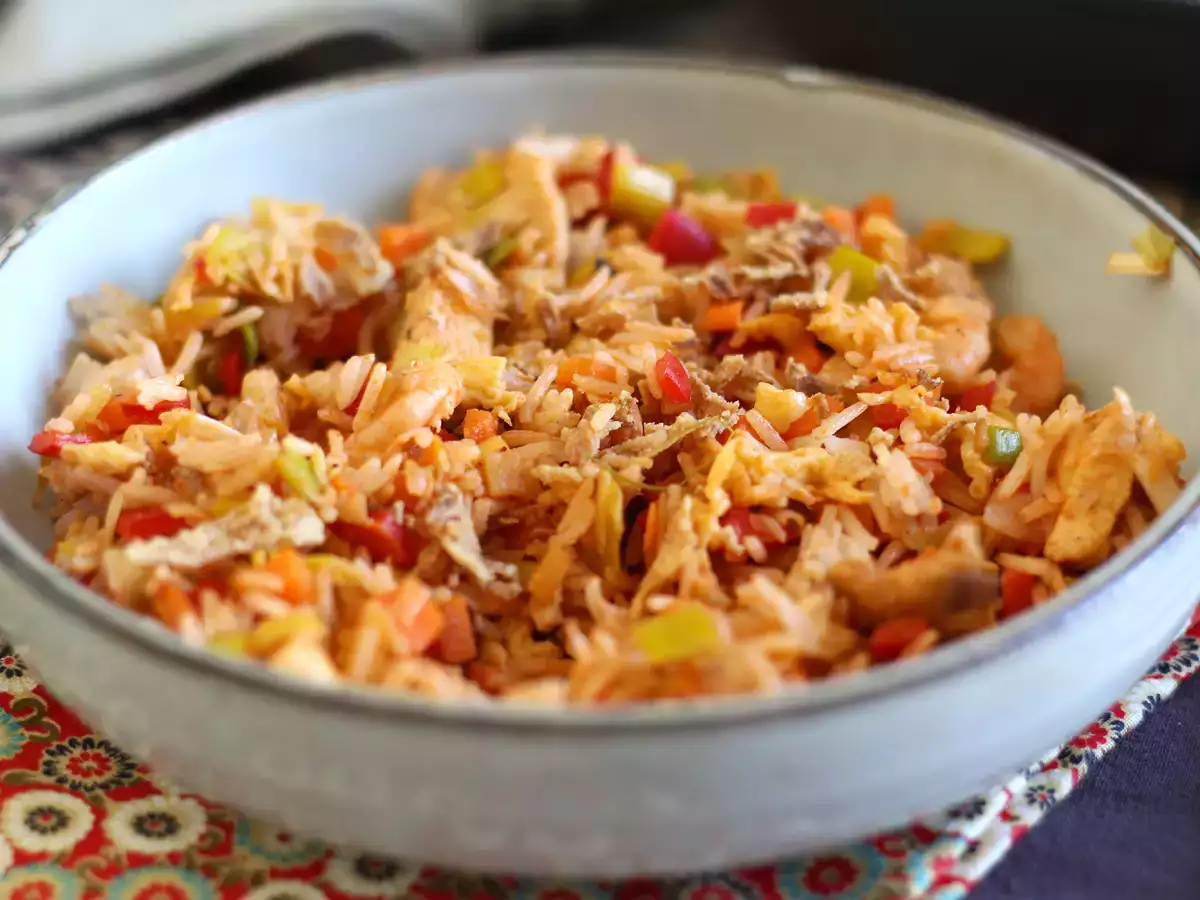 Nasi goreng, hidangan nasi khas Indonesia - foto 3