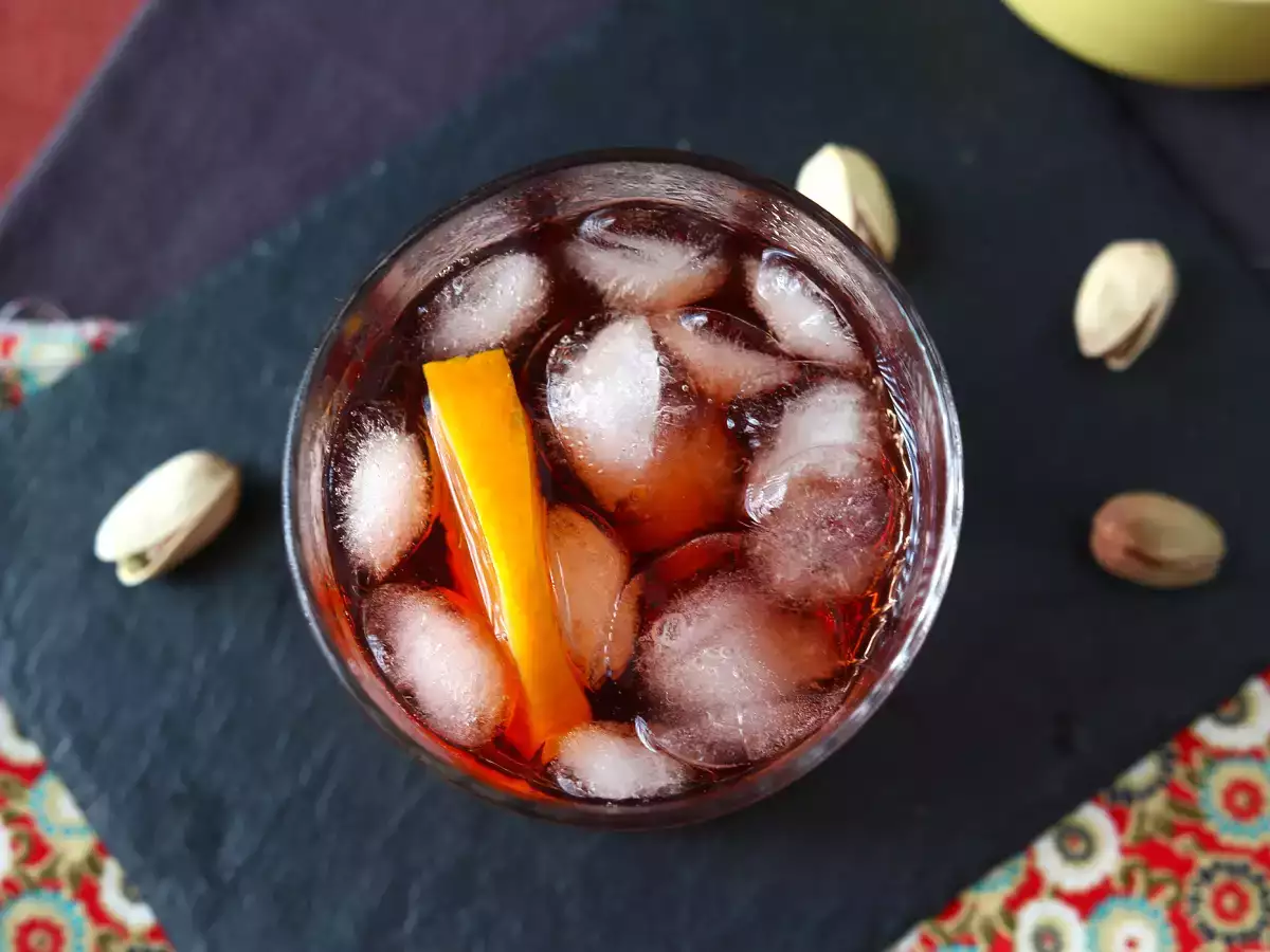 Negroni: resep dengan dosis yang tepat untuk menyiapkannya di rumah - foto 3