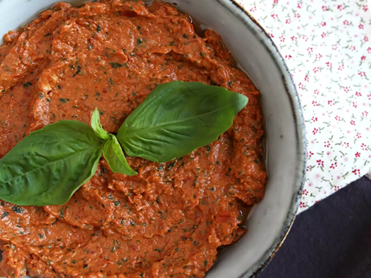 Olesan Tomat Confit dan Kemangi - foto 2