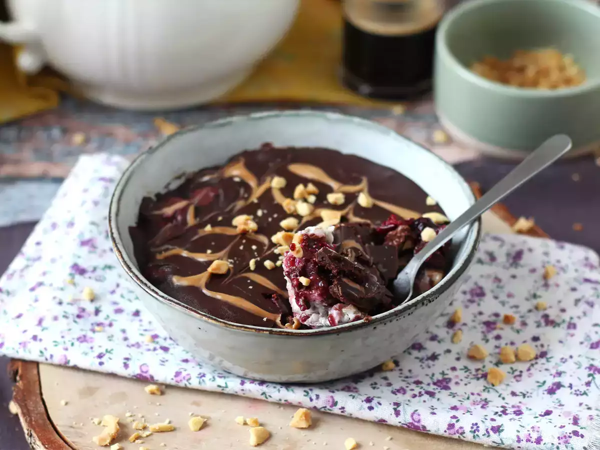 Overnight oat buah merah dan cokelat, sarapan yang sehat dan mengenyangkan! - foto 7