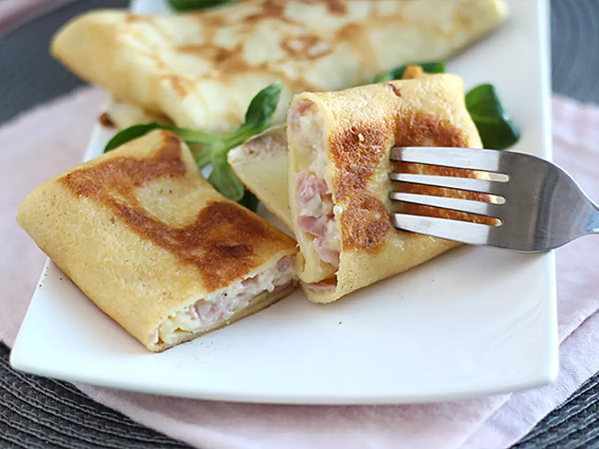 Pancake dengan saus béchamel, keju, dan ham - foto 4