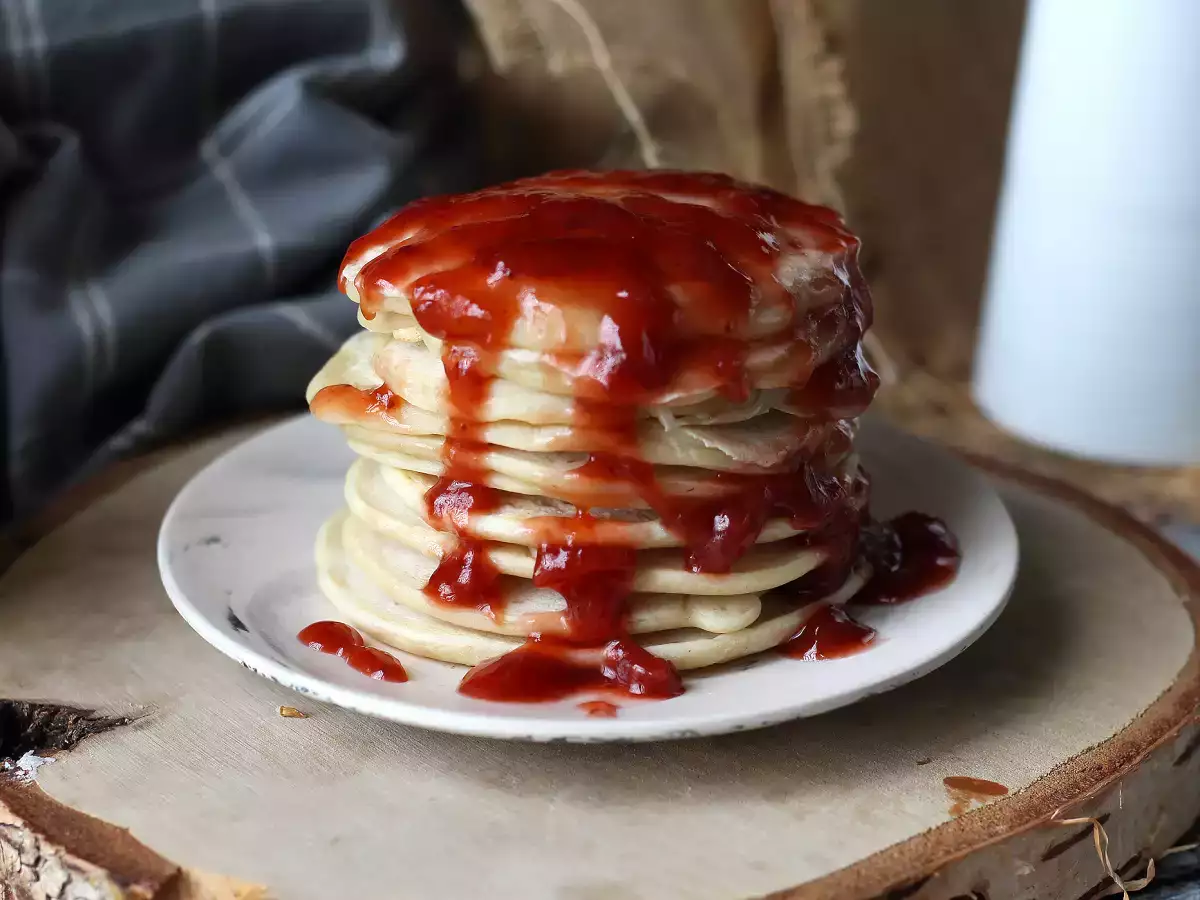 Pancake vegan lembut dengan telur rami: resep mudah dan bebas telur - foto 2