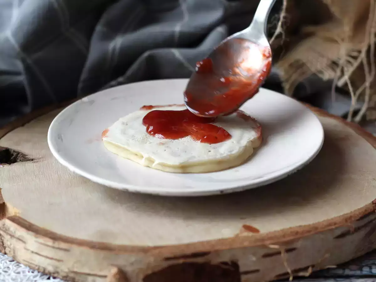 Pancake vegan lembut dengan telur rami: resep mudah dan bebas telur - foto 4