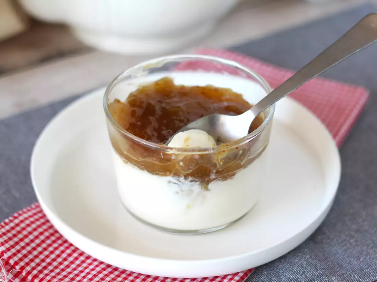 Panna cotta vanila dengan saus ara - foto 3