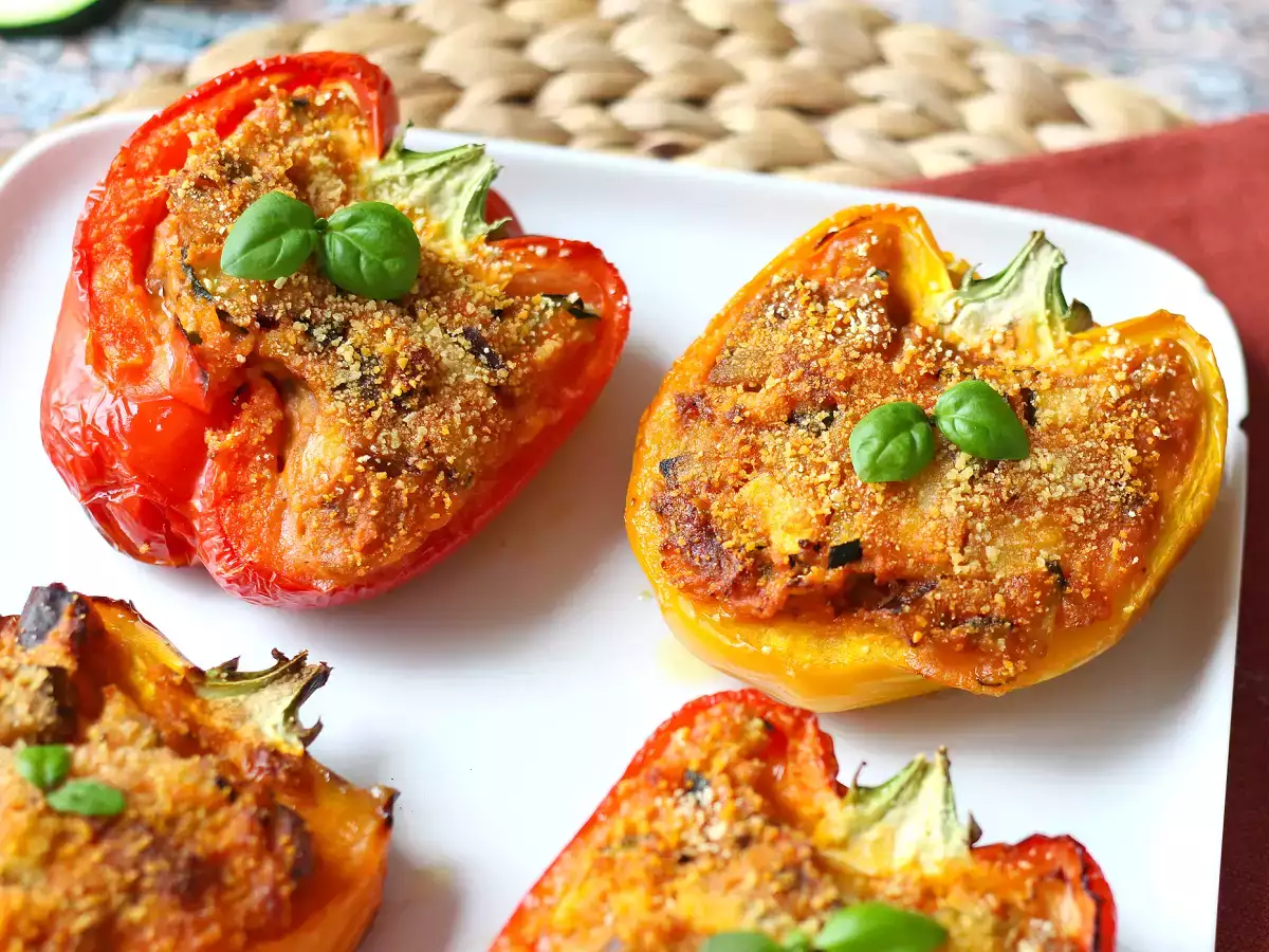 Paprika isi vegetarian panggang: resep mudah dan lezat dengan sayuran dan keju mozzarella - foto 7