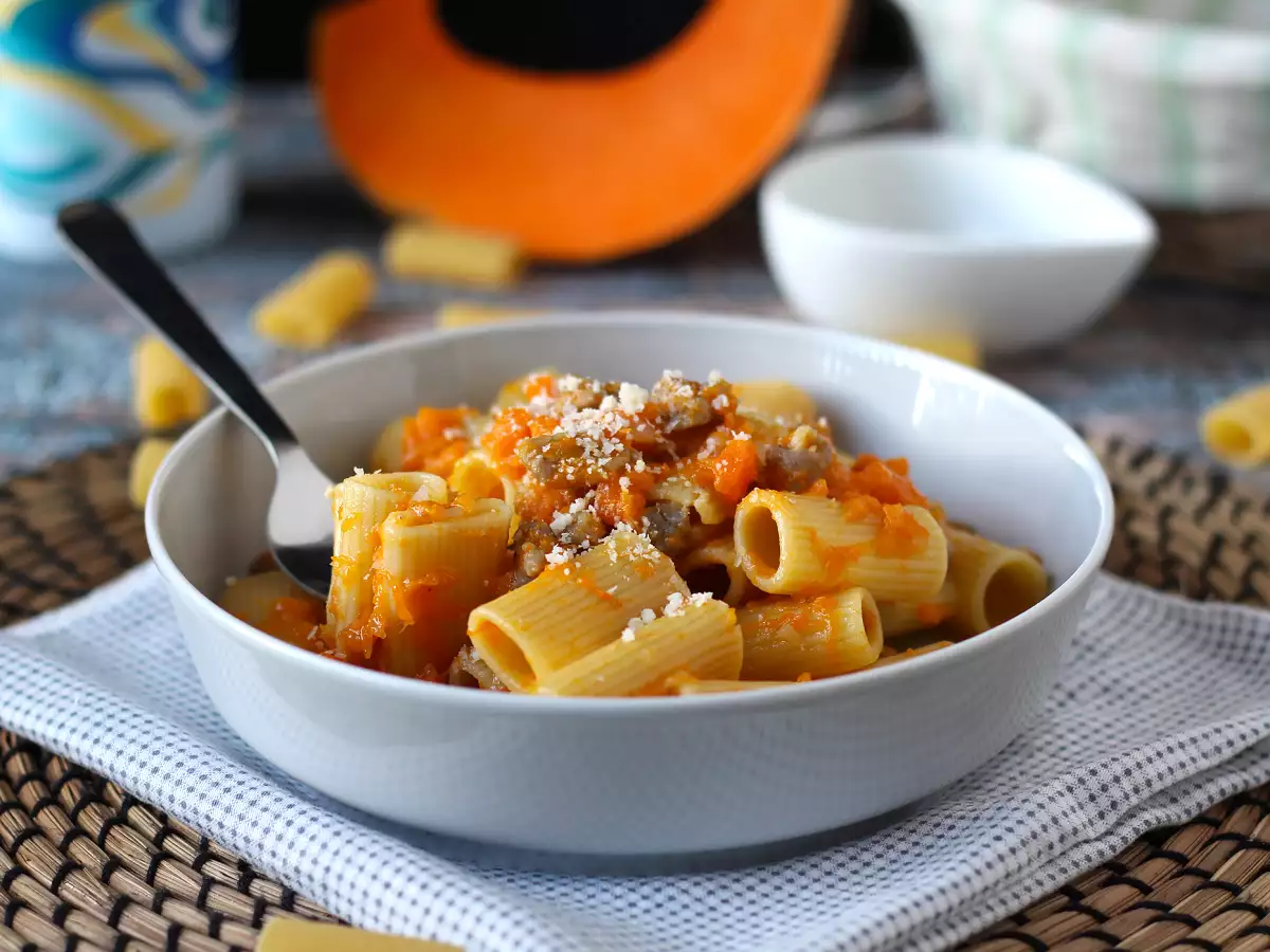 Pasta dengan labu dan sosis - foto 3