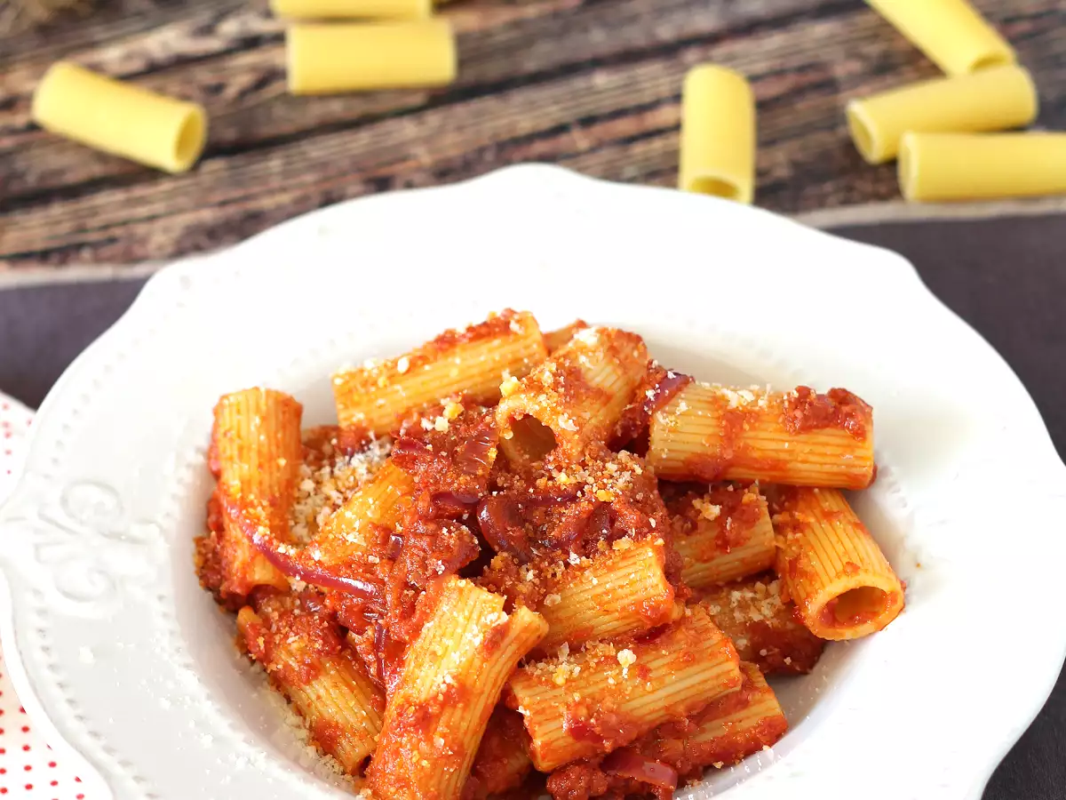 Pasta dengan 'Nduja, hidangan pasta Calabria yang mudah dibuat - foto 4