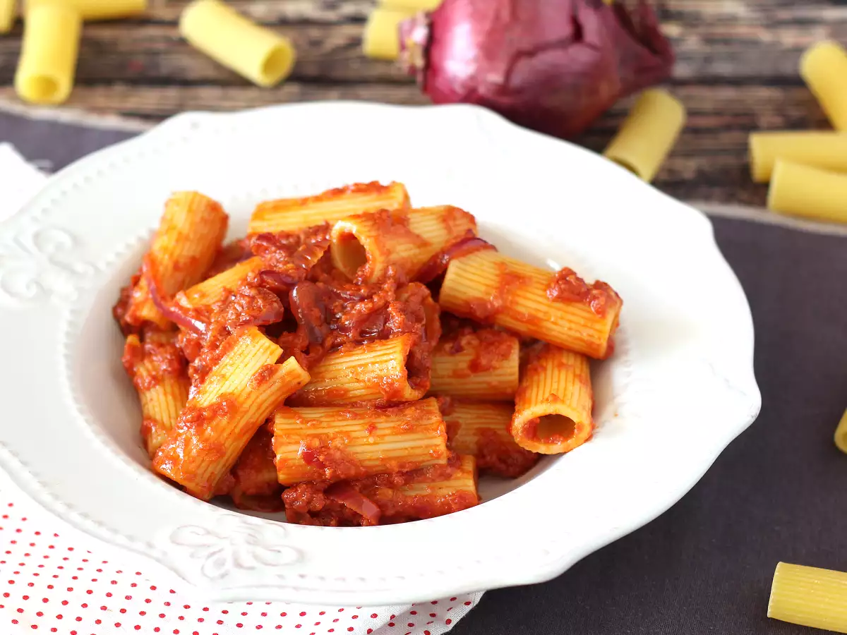 Pasta dengan 'Nduja, hidangan pasta Calabria yang mudah dibuat - foto 5