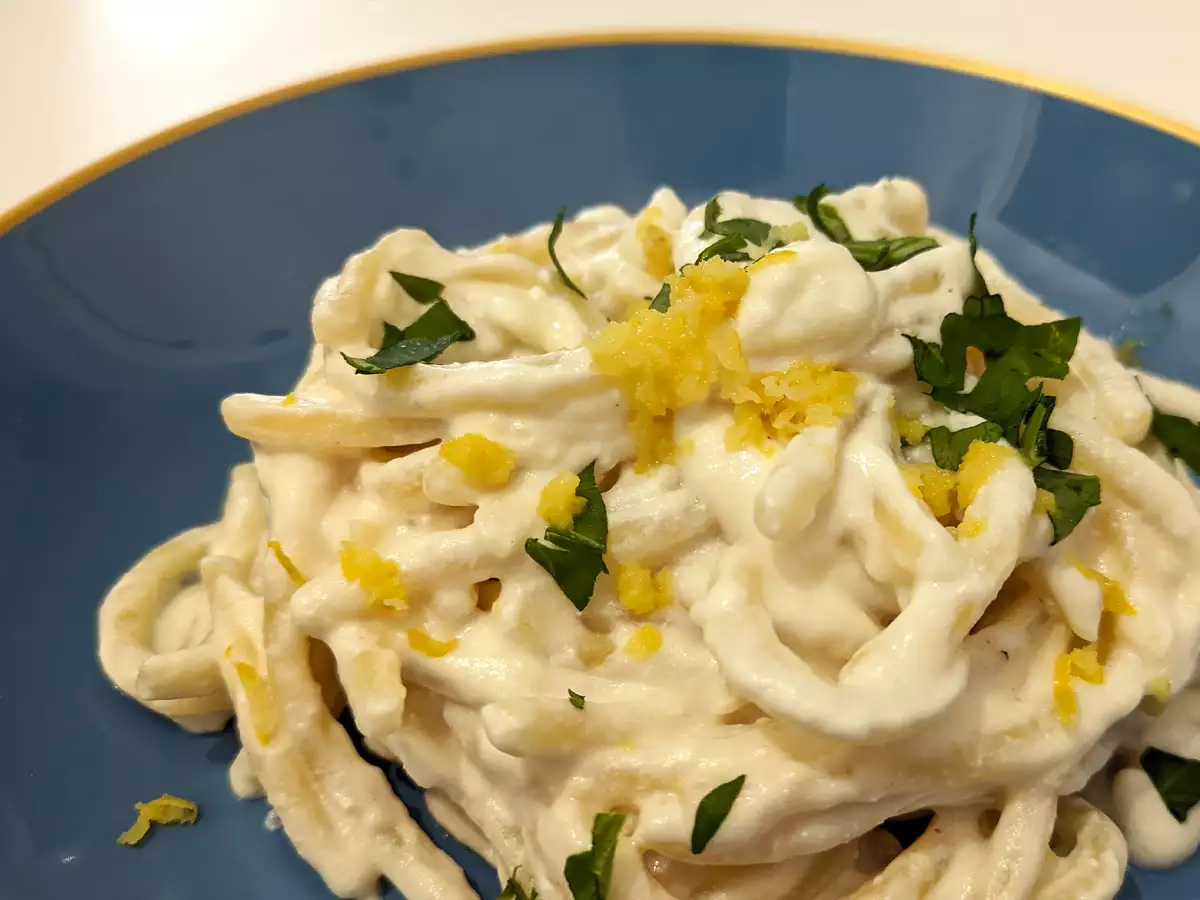 Pasta dengan ricotta dan lemon, hidangan utama yang lembut dan sangat mudah dibuat! - foto 3