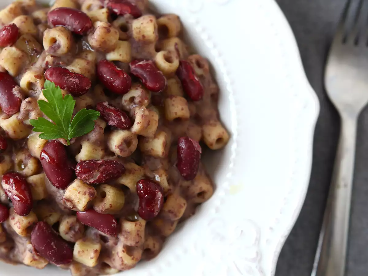 Pasta e fagioli alla veneta: resep nenek yang creamy dan kaya rasa - foto 3