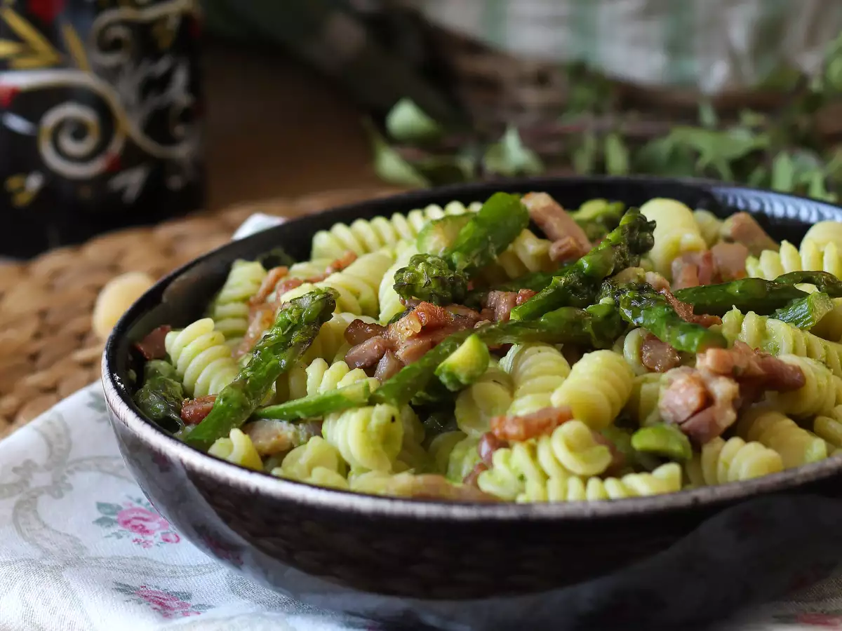 Pasta Krim Asparagus dan Pancetta: Resep Mudah dan Lezat - foto 3