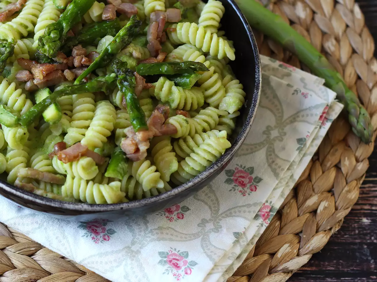 Pasta Krim Asparagus dan Pancetta: Resep Mudah dan Lezat - foto 5