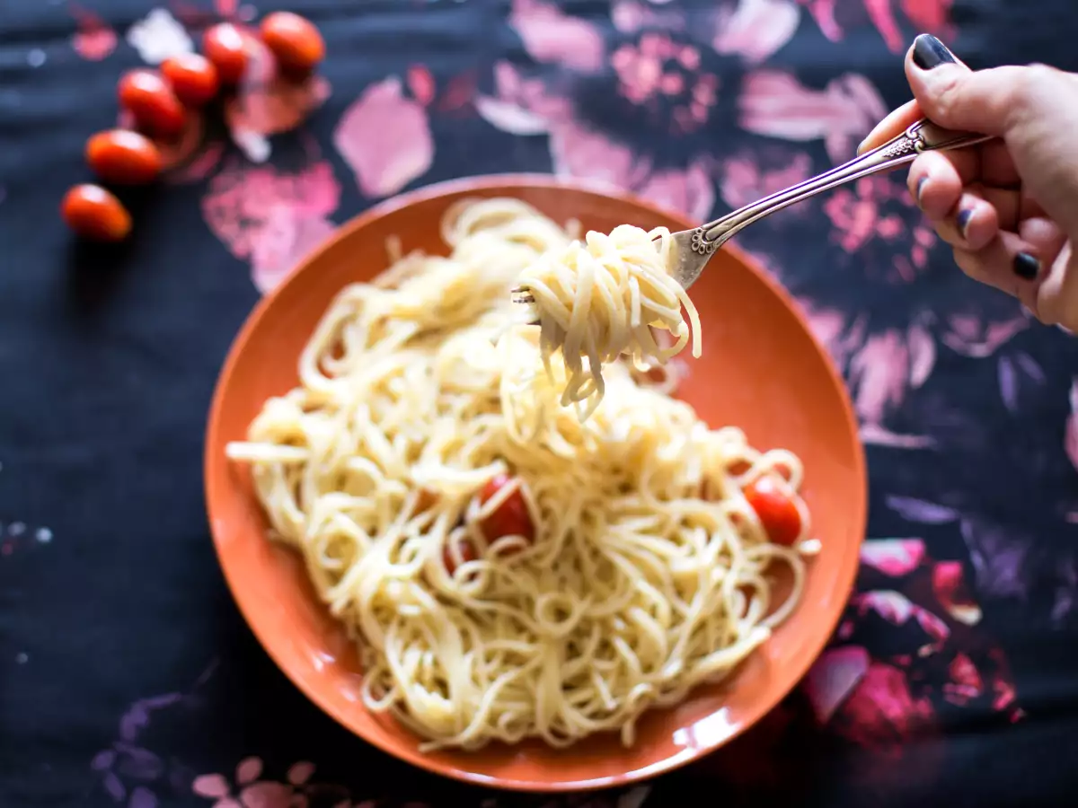 Pasta Saus Parmesan dan Tomat Ceri - foto 2