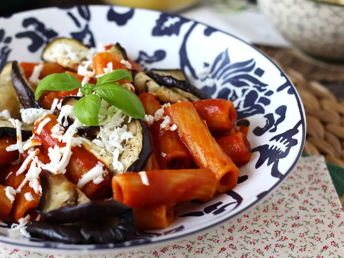 Pasta Siciliana dengan terong, versi yang mudah dan ringan - Pasta alla Norma - foto 2