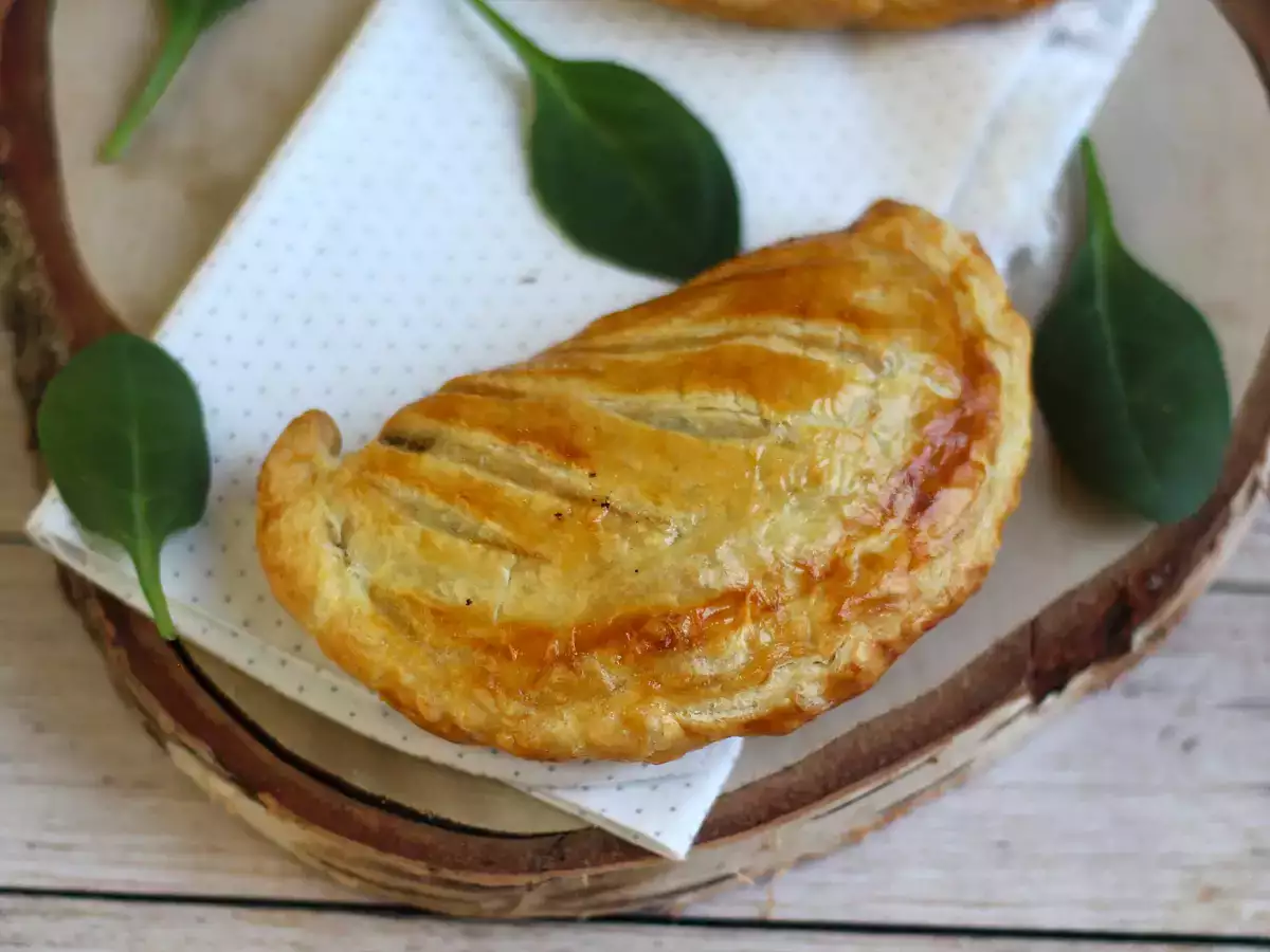Pastel Pastry Isi Jamur dan Bayam - foto 2