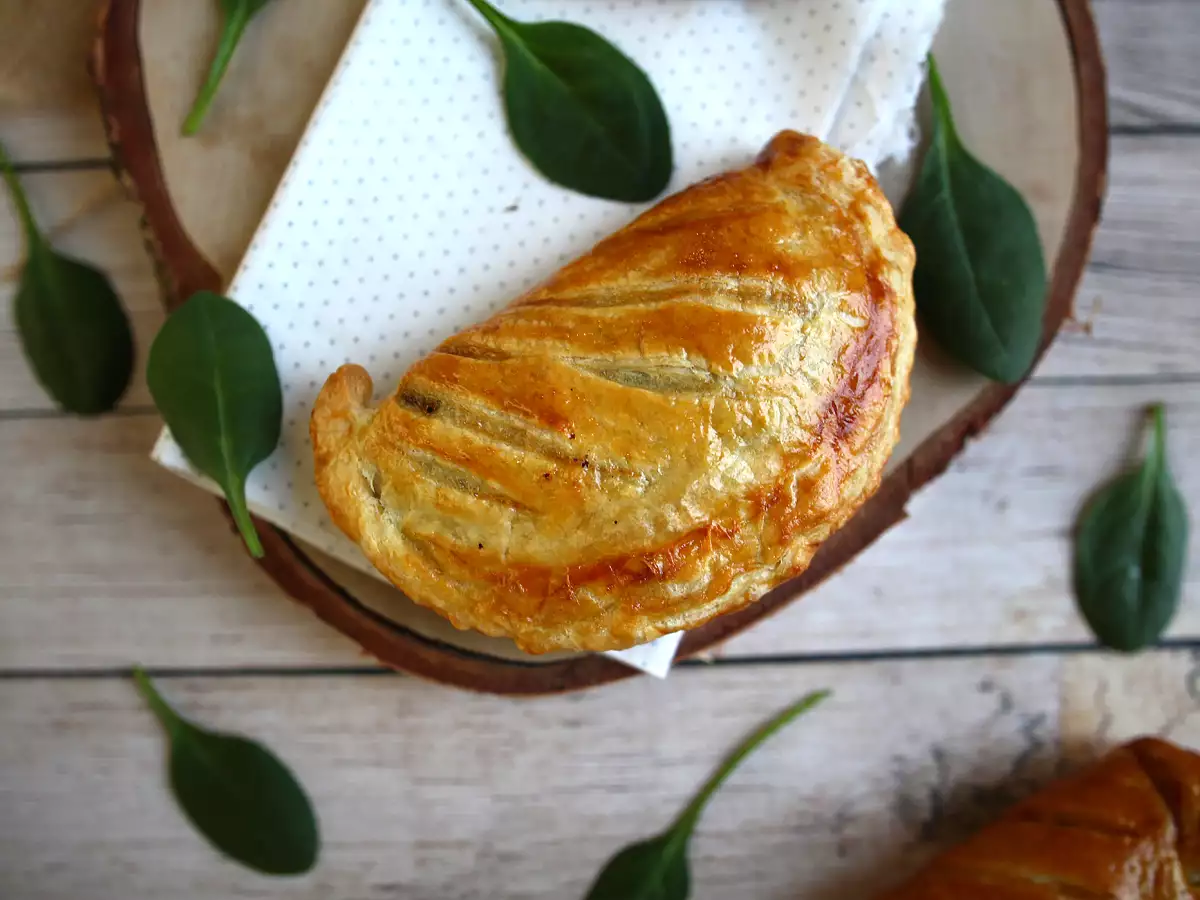 Pastel Pastry Isi Jamur dan Bayam - foto 4