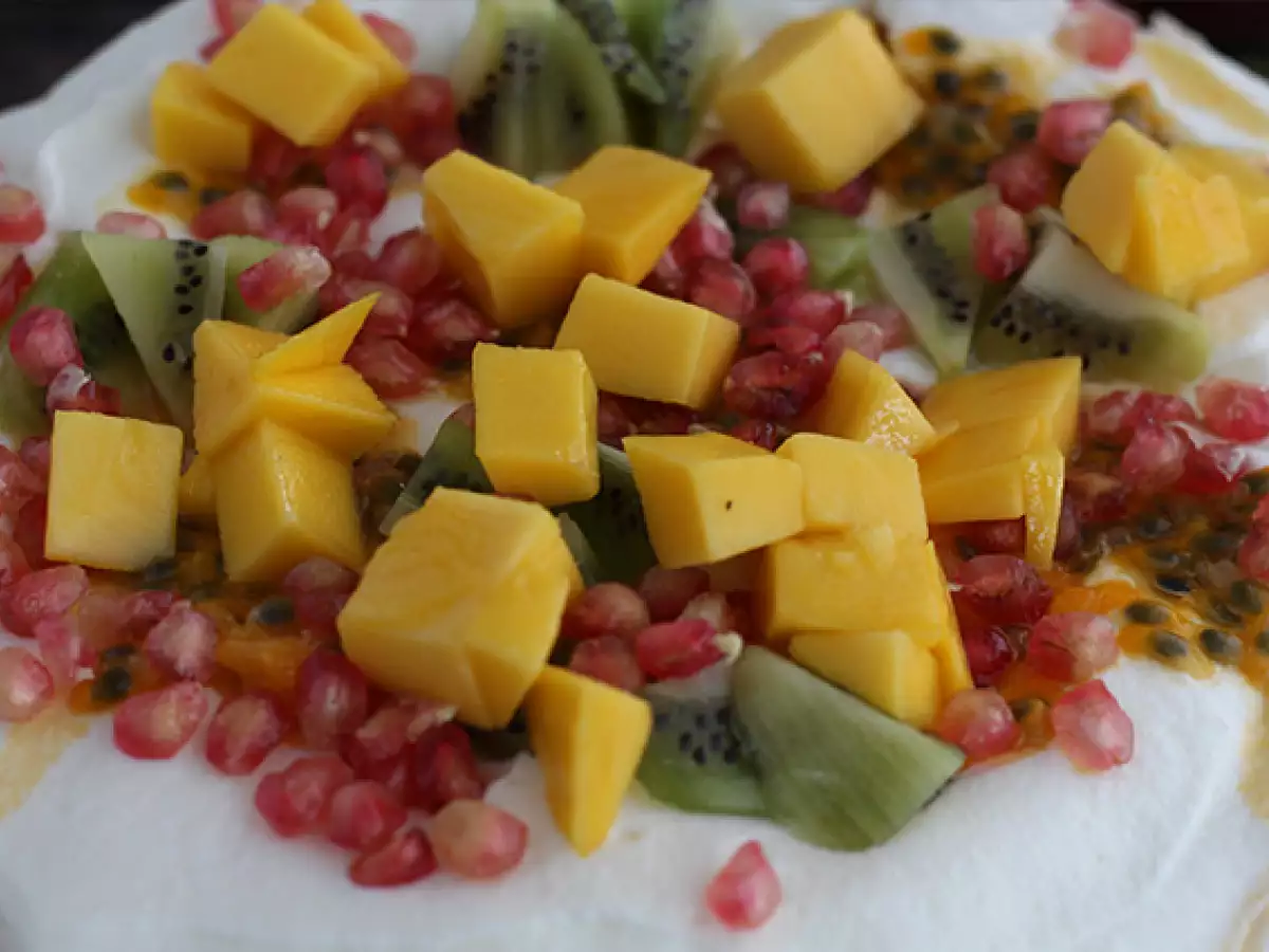 Pavlova Buah Tropis yang Mudah - foto 2