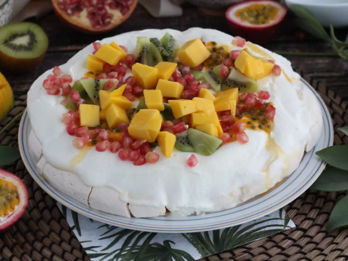 Pavlova Buah Tropis yang Mudah - foto 3