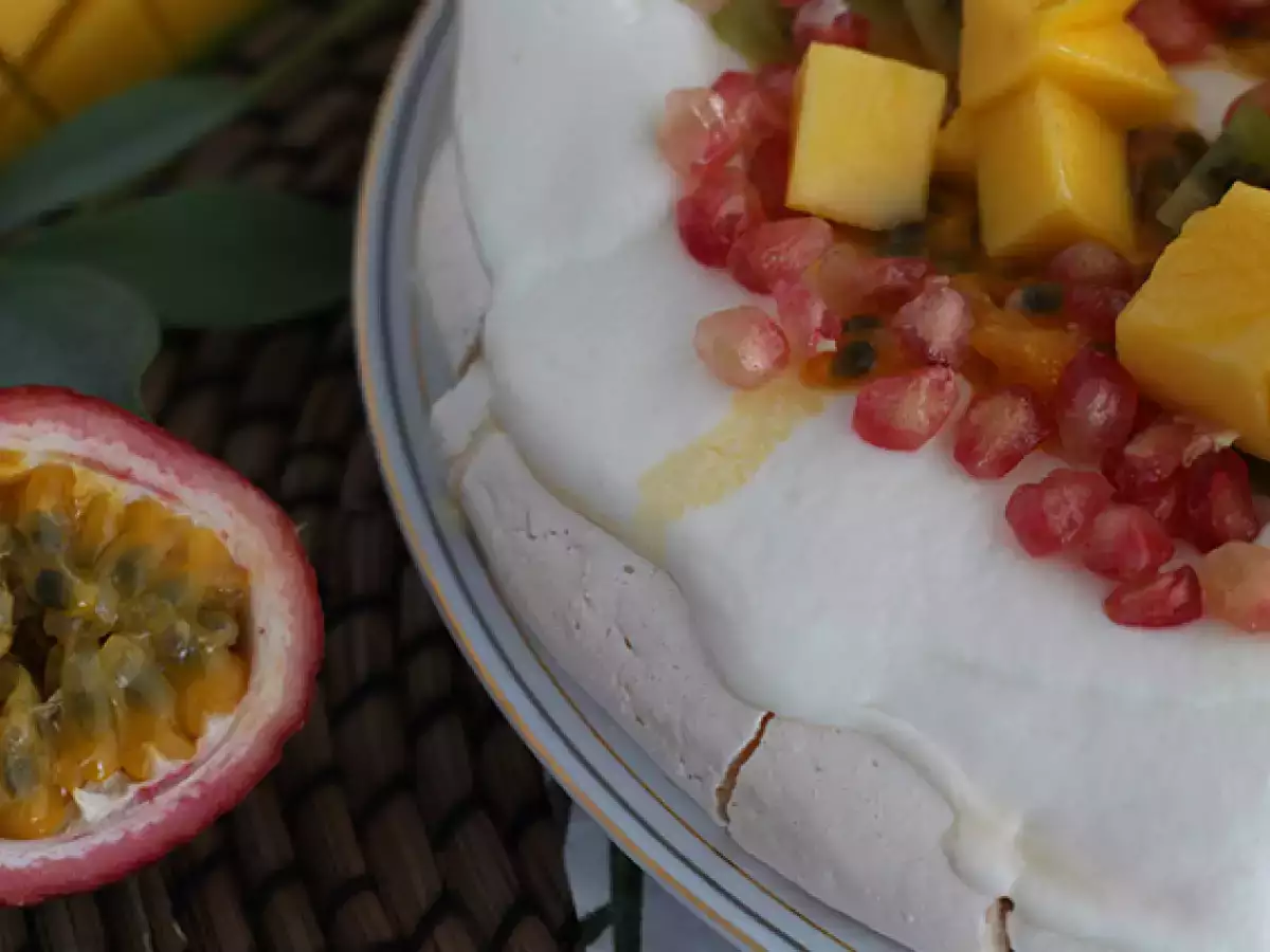 Pavlova Buah Tropis yang Mudah - foto 5