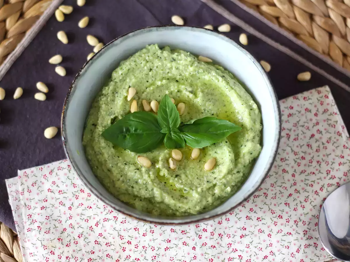 Pesto cukini, resep cepat dan lezat tanpa dimasak - foto 6