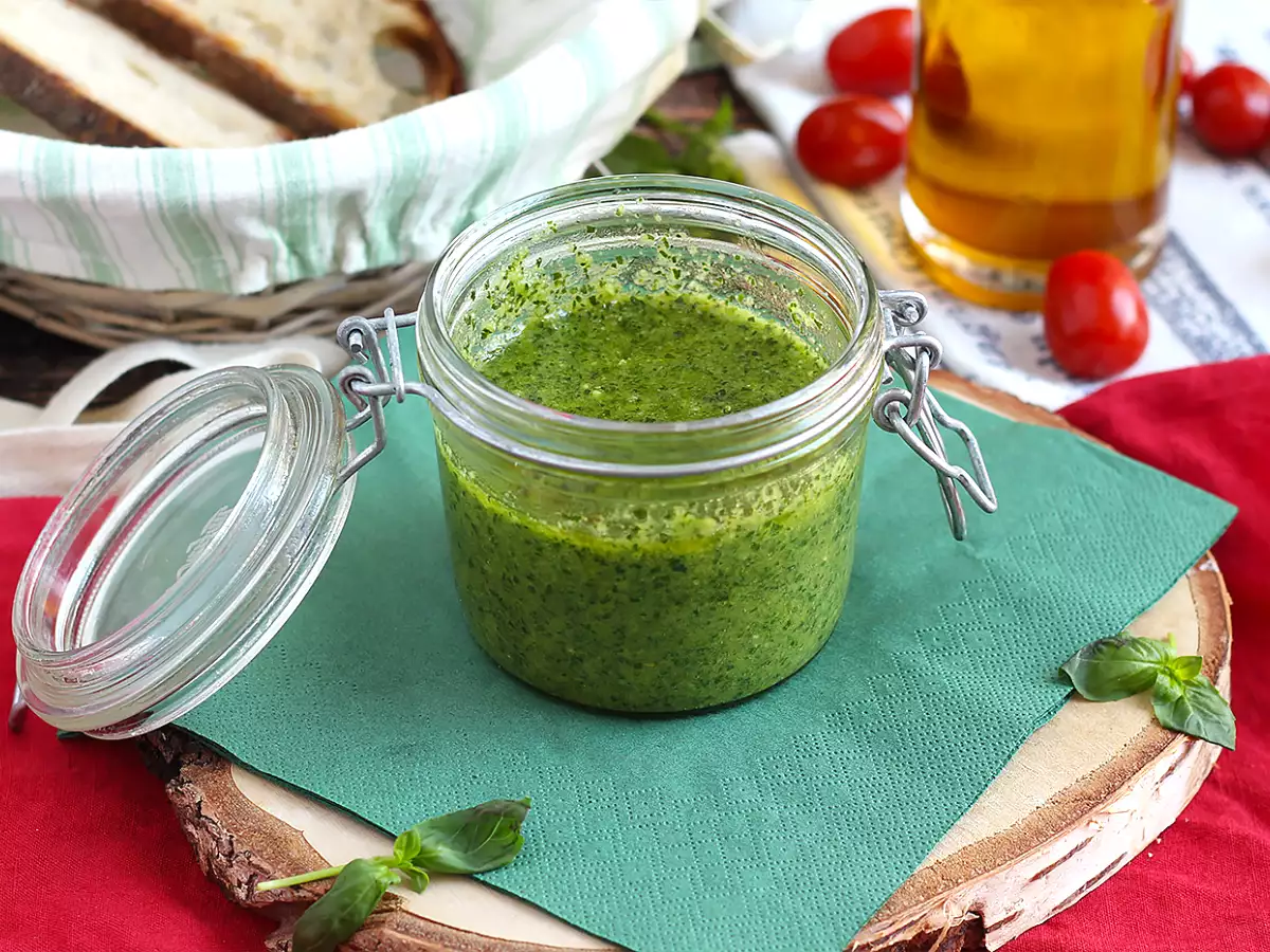 Pesto hijau buatan sendiri - pesto alla genovese - foto 2