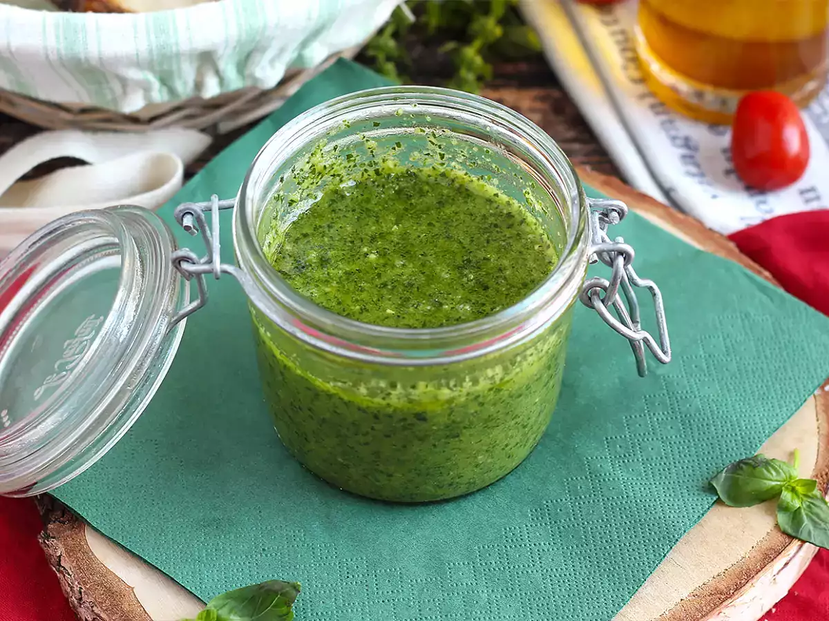 Pesto hijau buatan sendiri - pesto alla genovese - foto 5